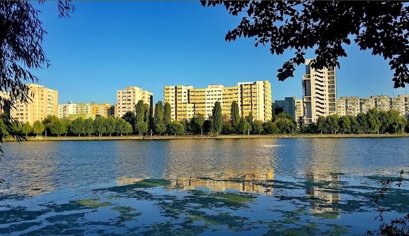 Lacul Tei x D-na Ghica, palat, pe marginea parcului Plumbuita,